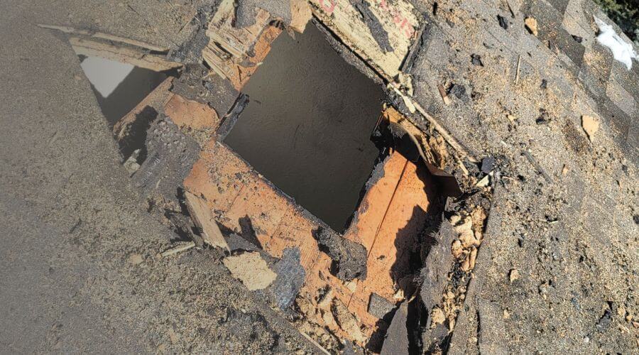 Why choose water damage cleanup for ceiling water damage repair in Wakefield